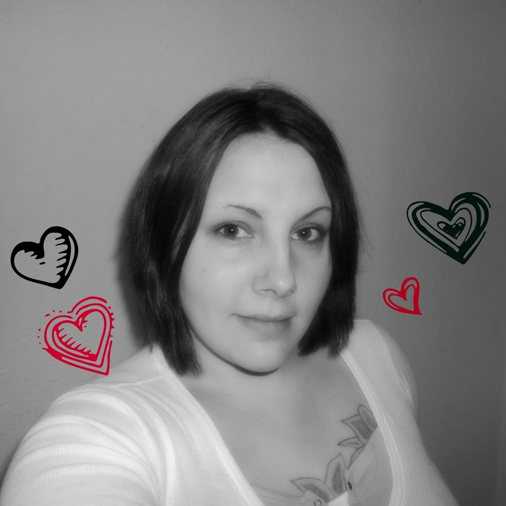 Meet your Posher, Cassandra